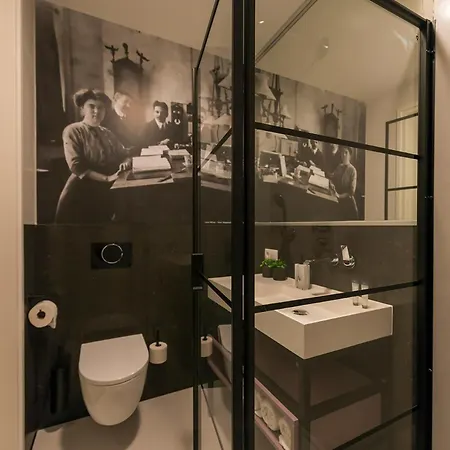 Artistic Lena Milius Appartement