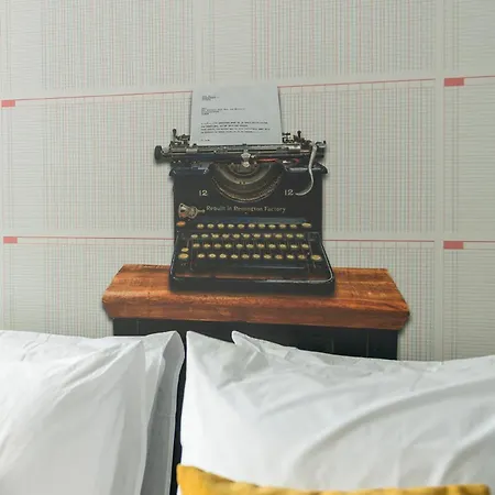 Artistic Lena Milius Appartement *